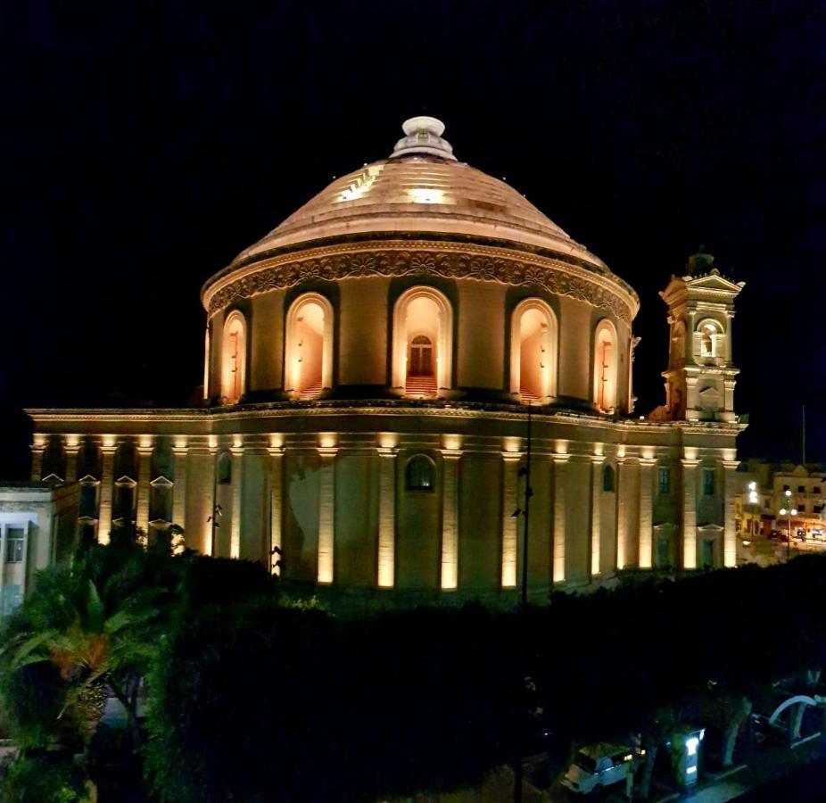 Tafernine Studio In The Heart Of Mosta Exterior photo